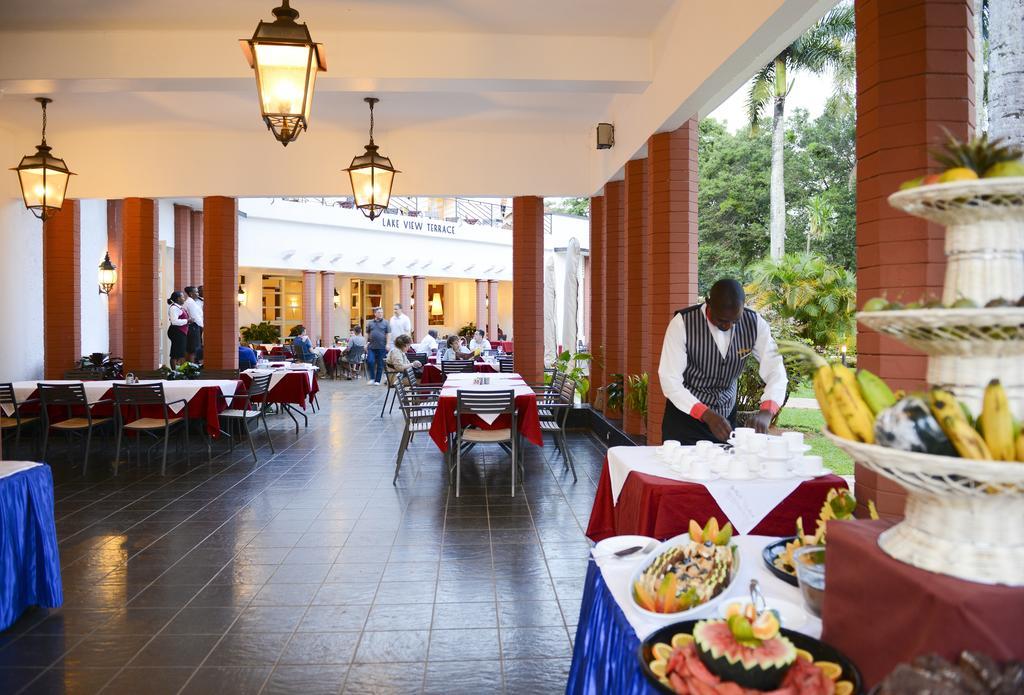 Lake Victoria Hotel Ентебе Екстериор снимка