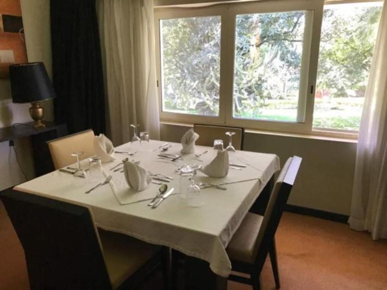 Lake Victoria Hotel Ентебе Екстериор снимка